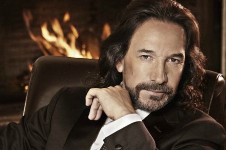 Marco Antonio Solis at Allstate Arena