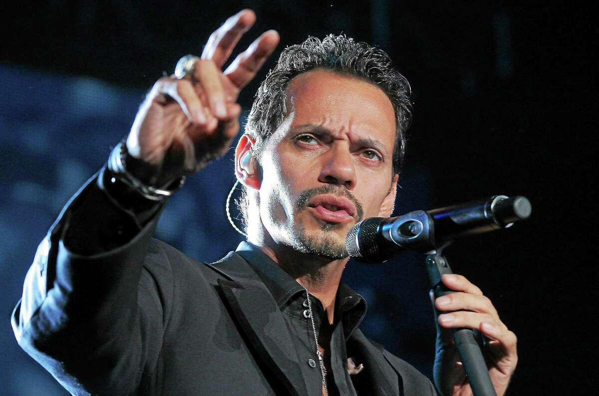 Marc Anthony at Allstate Arena
