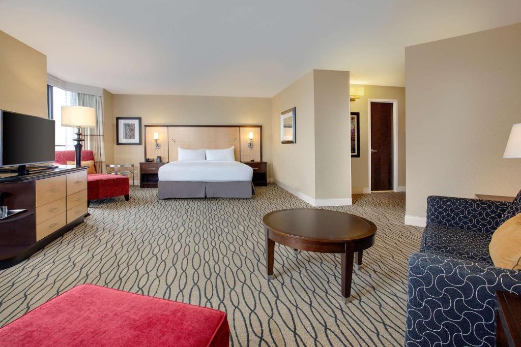 Hilton Rosemont Chicago O’Hare